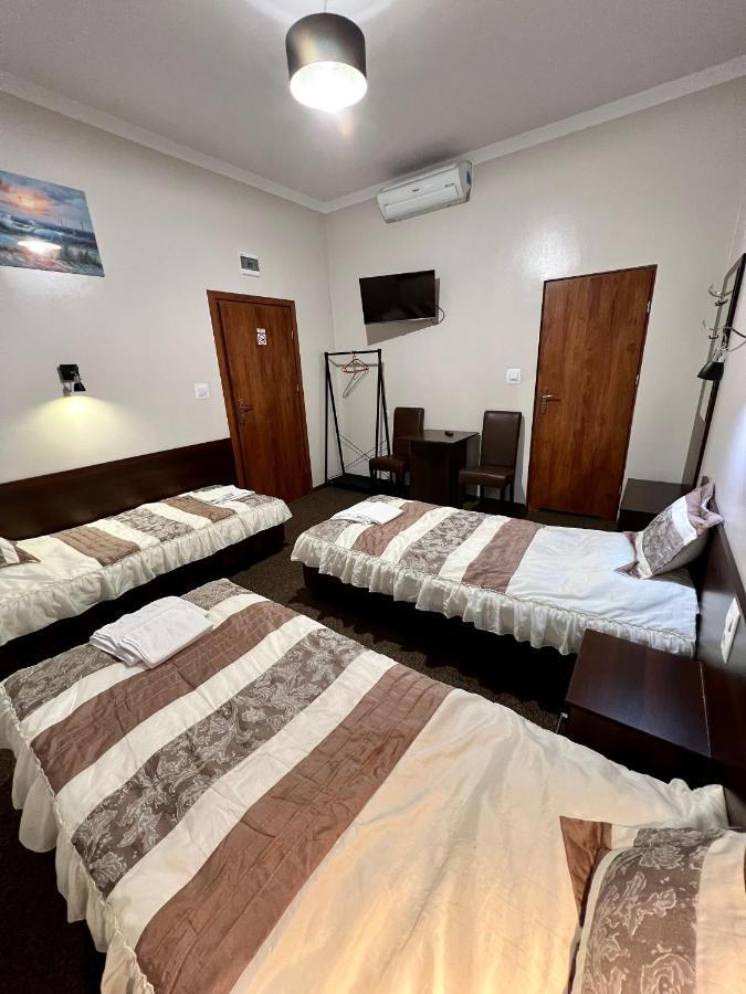Apartamenty Ostrowiec - Pokoje Goscinne Centrum Ostrowiec Świętokrzyski Kültér fotó