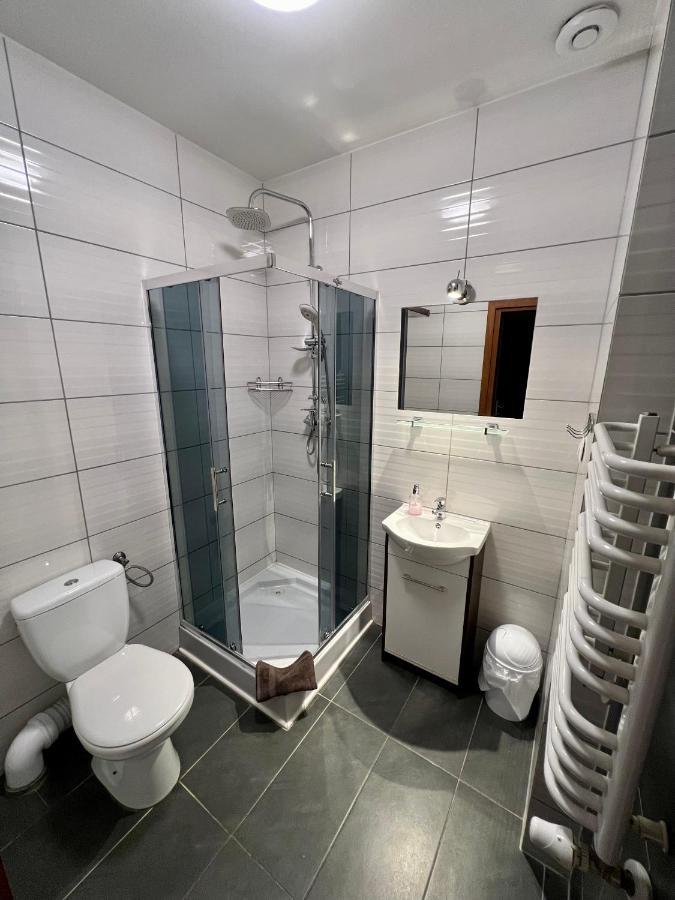 Apartamenty Ostrowiec - Pokoje Goscinne Centrum Ostrowiec Świętokrzyski Kültér fotó